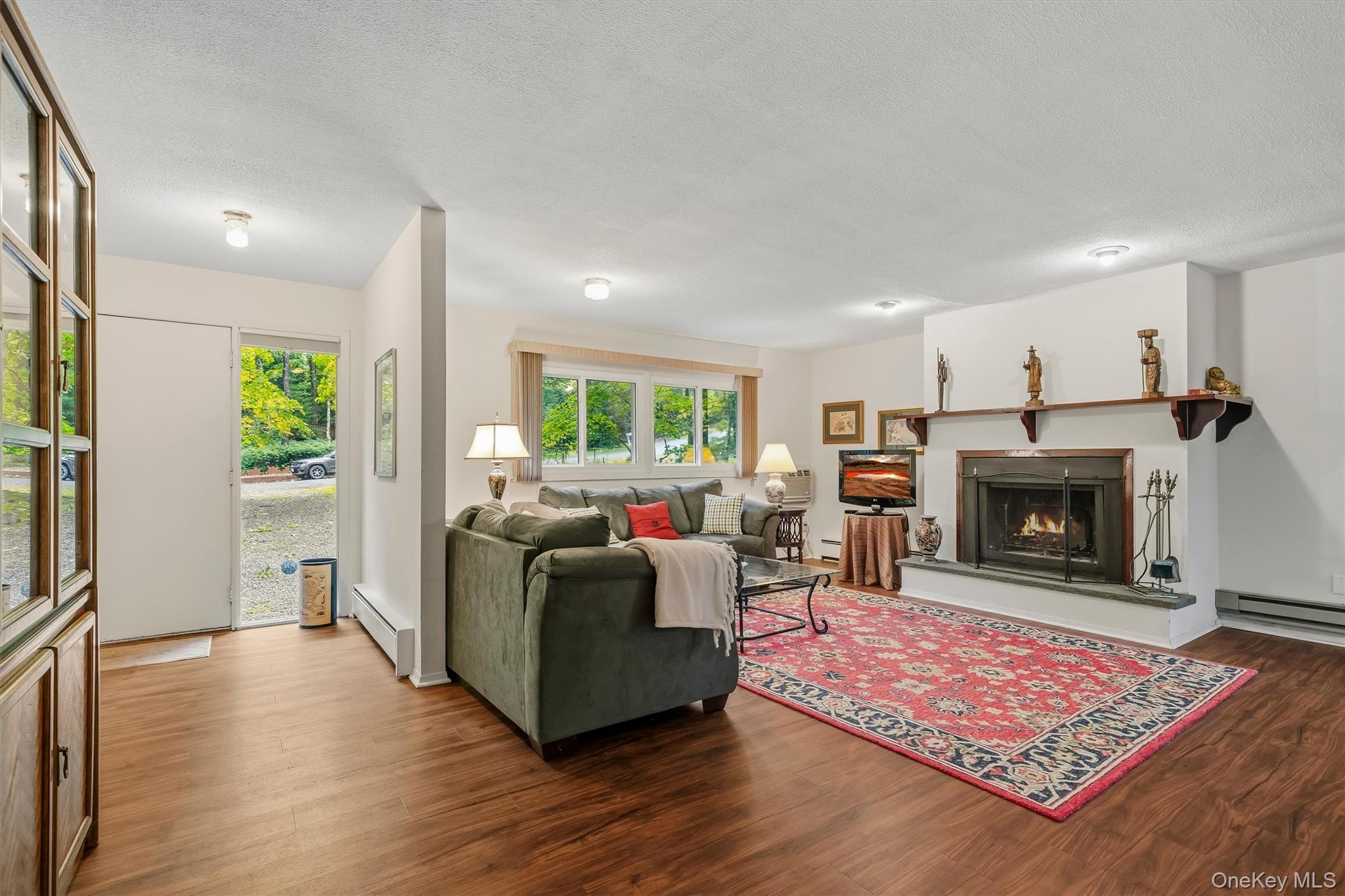 14 Essex Street Property Photo 9