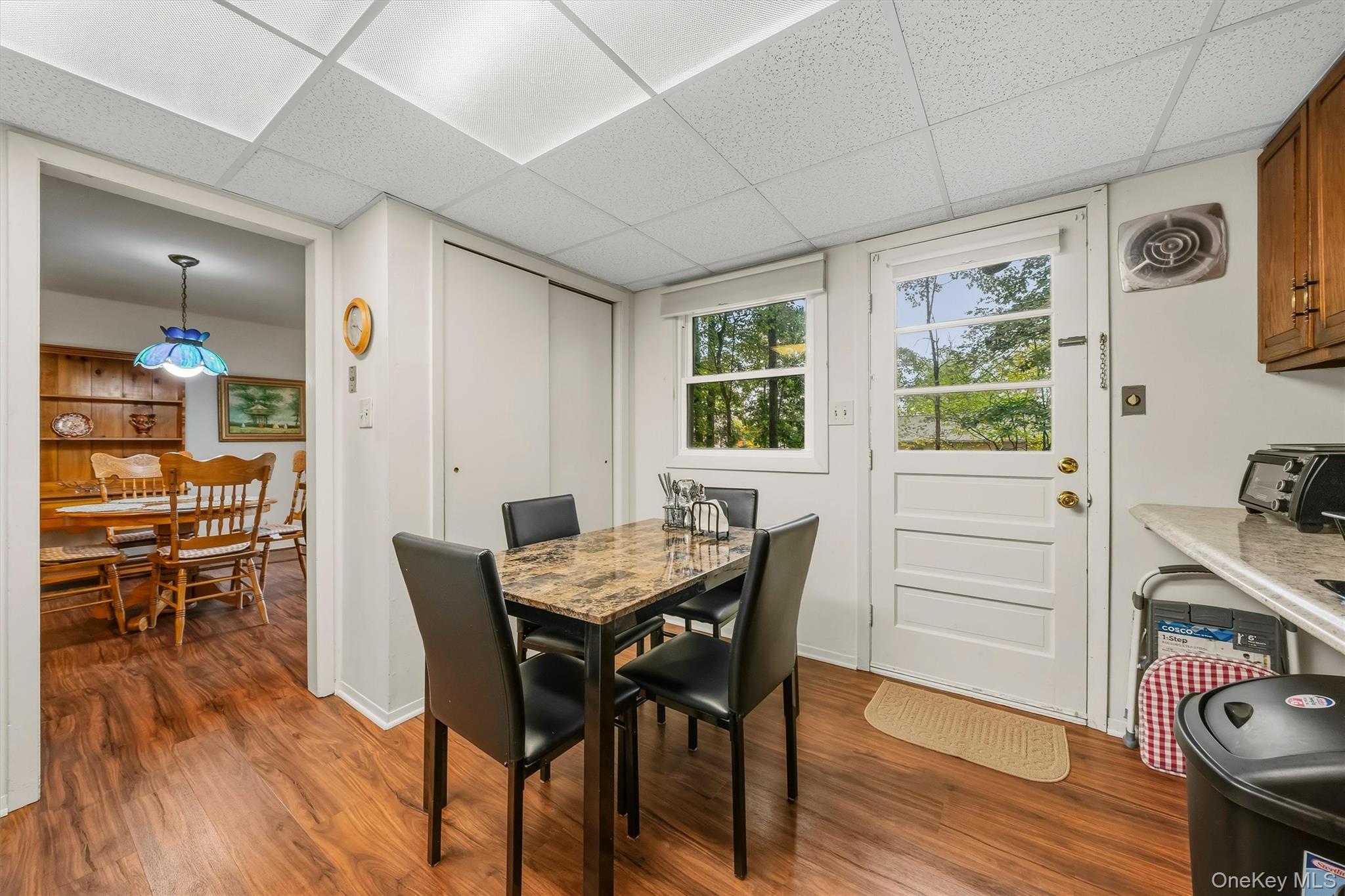 14 Essex Street Property Photo 17