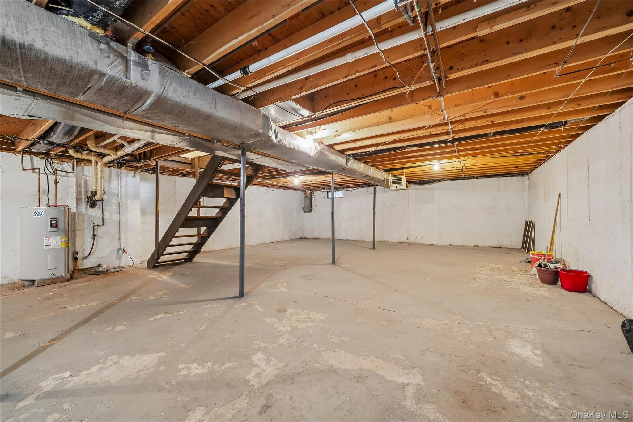 14 Essex Street Property Photo 32