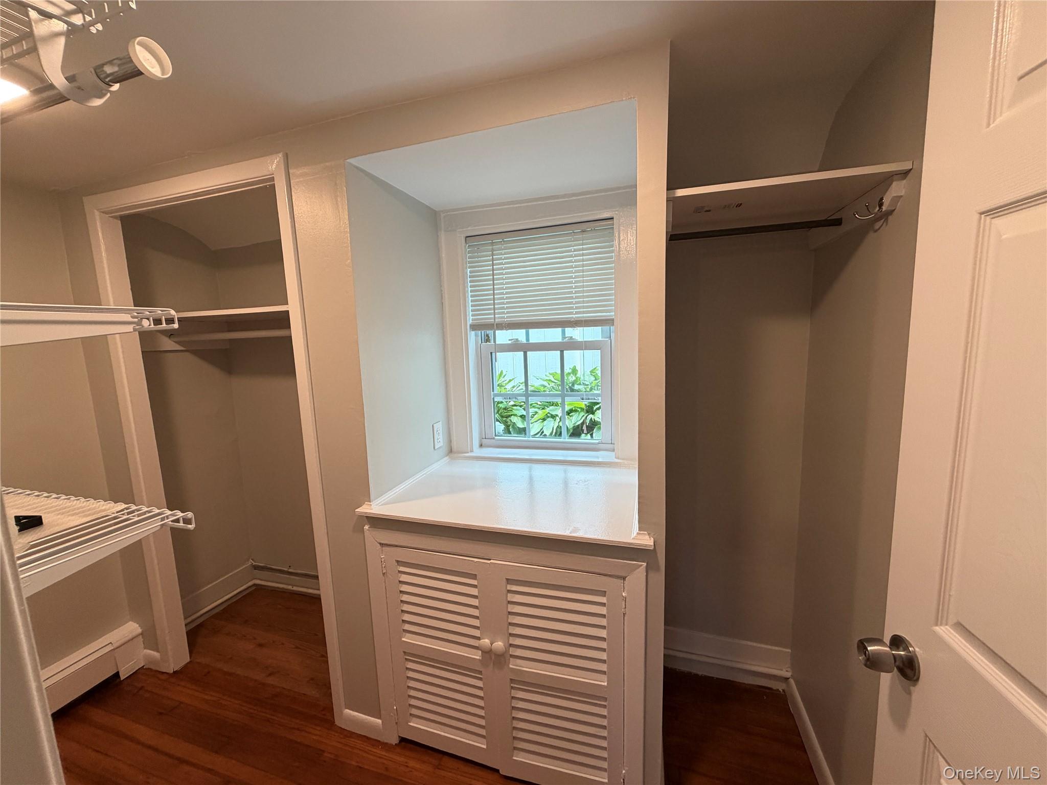 1057290 Property Photo 11