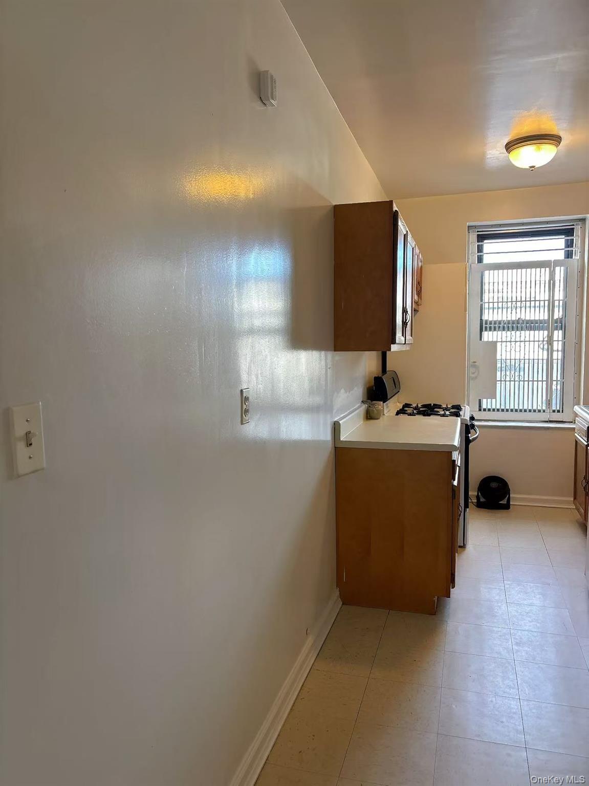 37-16 83 Street 3f Property Photo 6