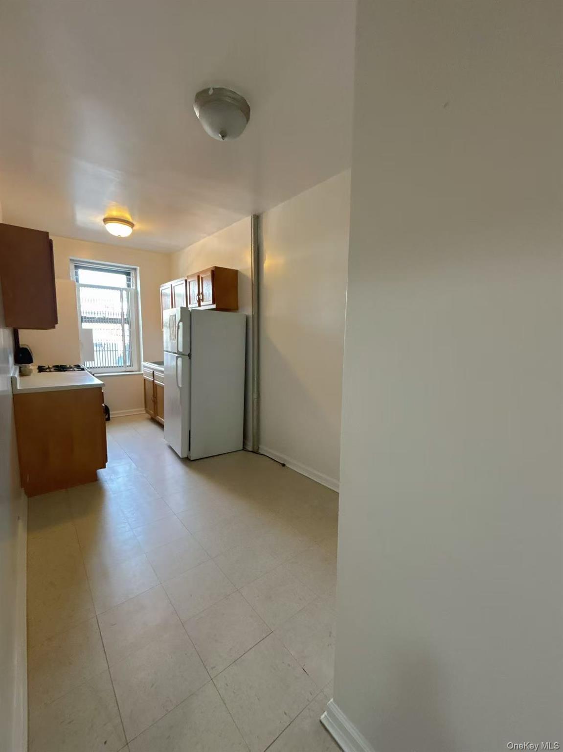 37-16 83 Street 3f Property Photo 7