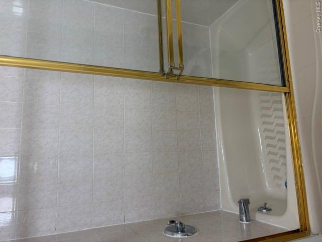 66-78 69th Street Property Photo 7