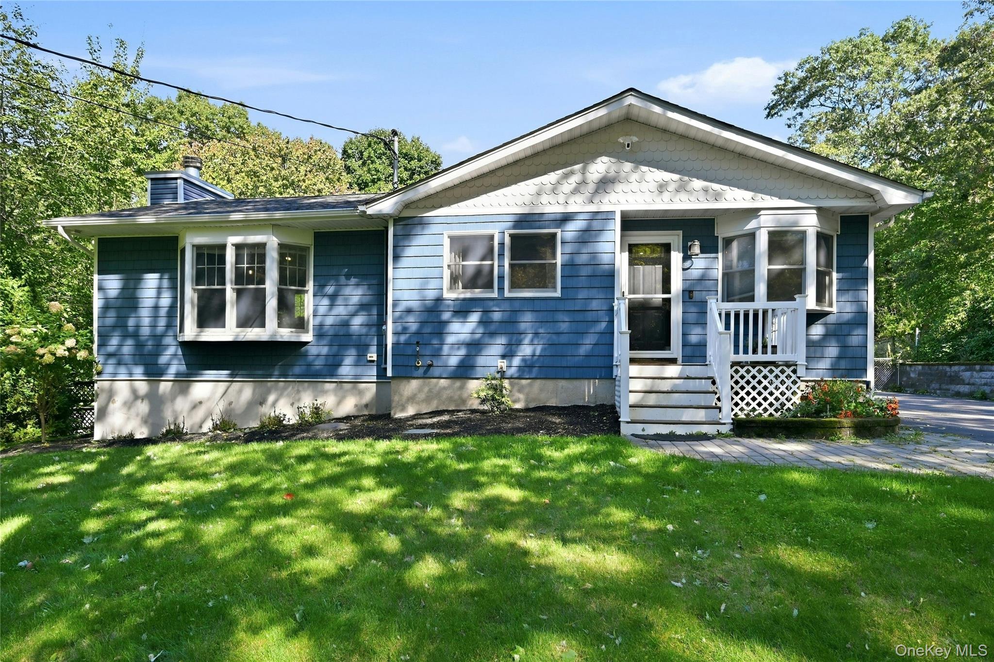 82 Oakwood Drive Property Photo 1