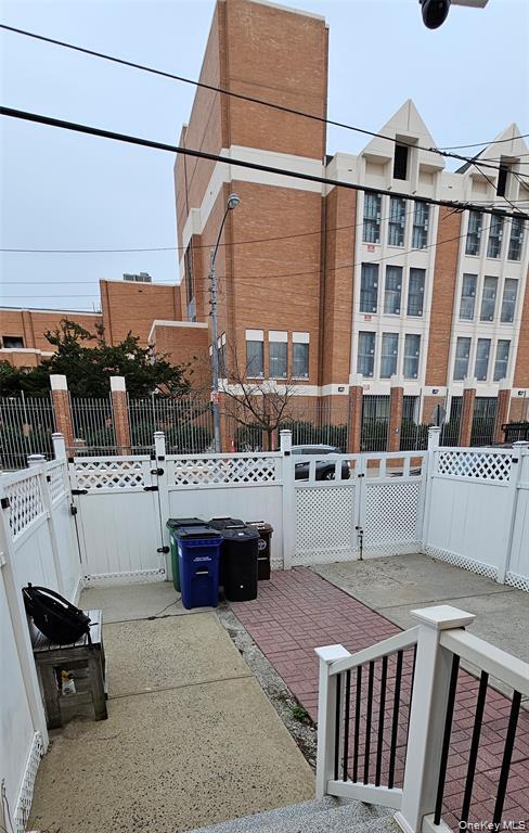 175 Beach 29th Street Property Photo 21