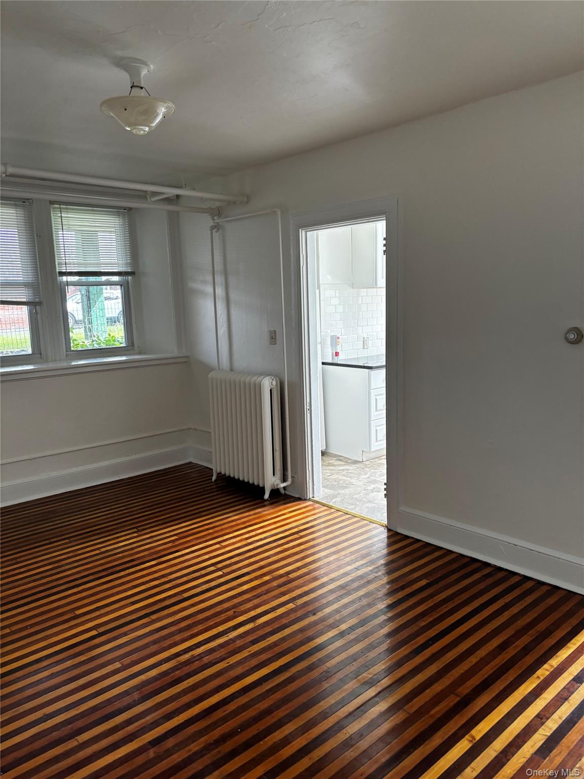 24 Grandview Avenue B Property Photo 5
