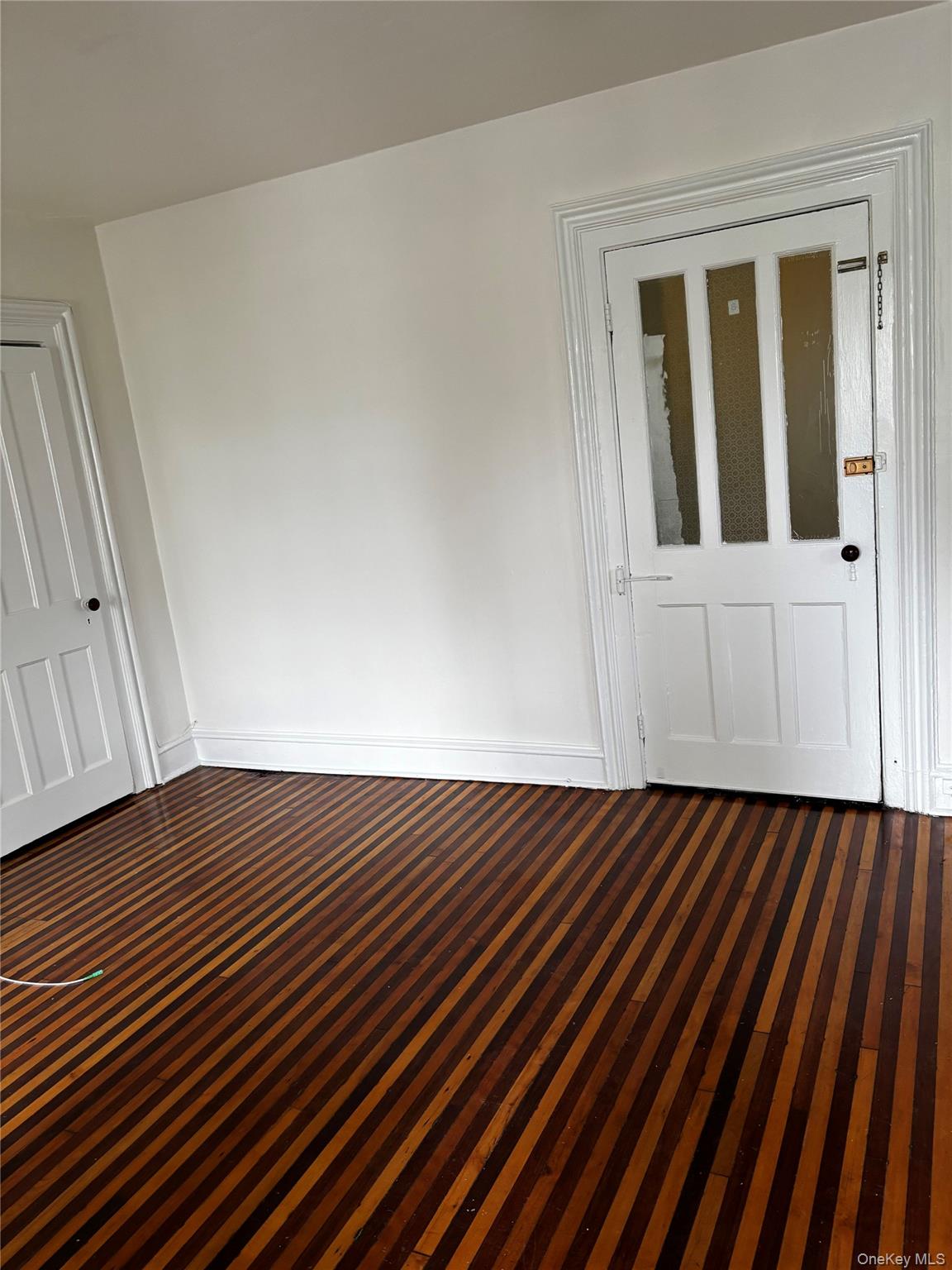24 Grandview Avenue B Property Photo 11