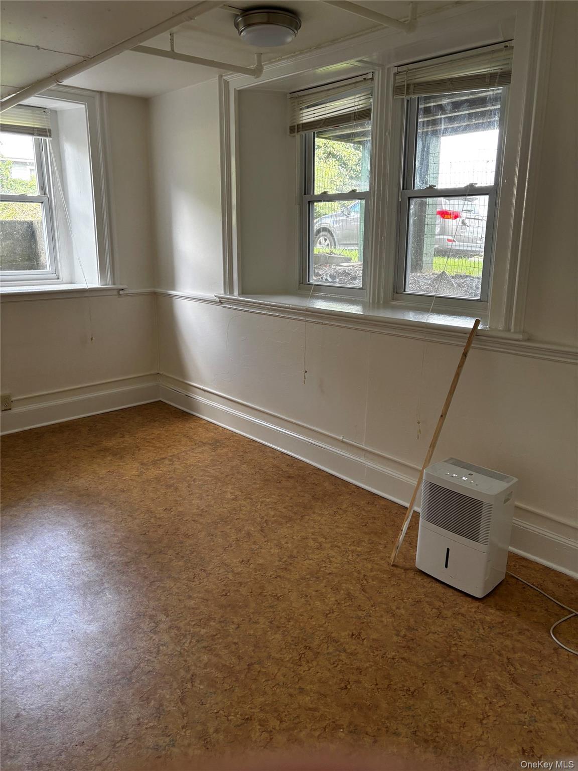 24 Grandview Avenue B Property Photo 15