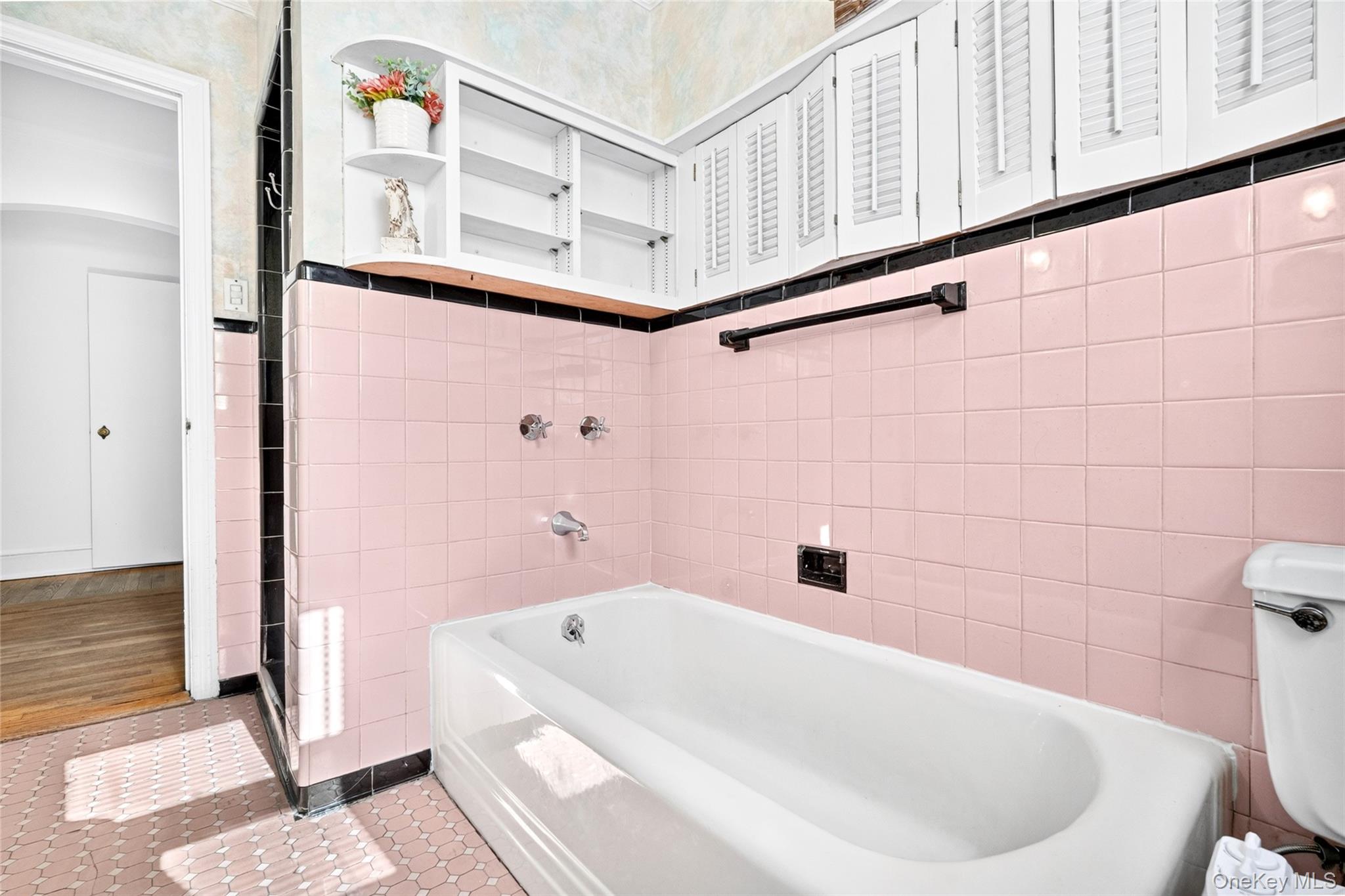 62 Van Wart Street Property Photo 21
