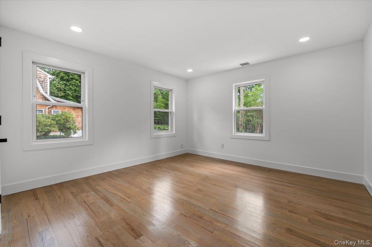 28 Ketewomoke Drive Property Photo 15