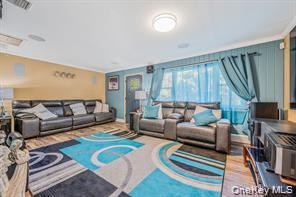 32 Pine Tree Drive Property Photo 7