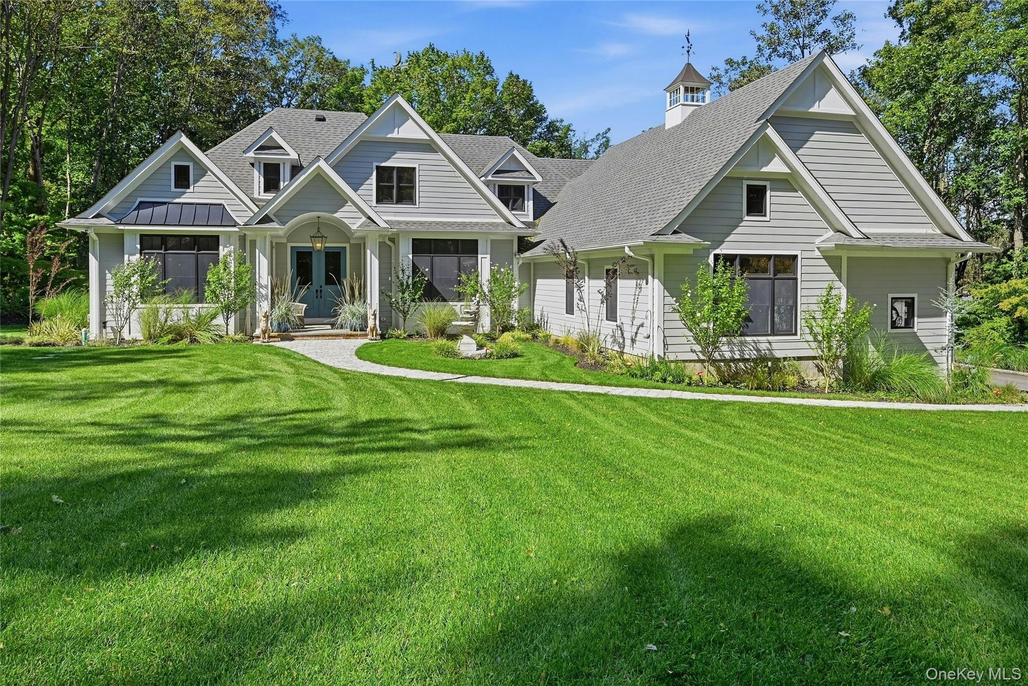595 Moriches Road Property Photo 1