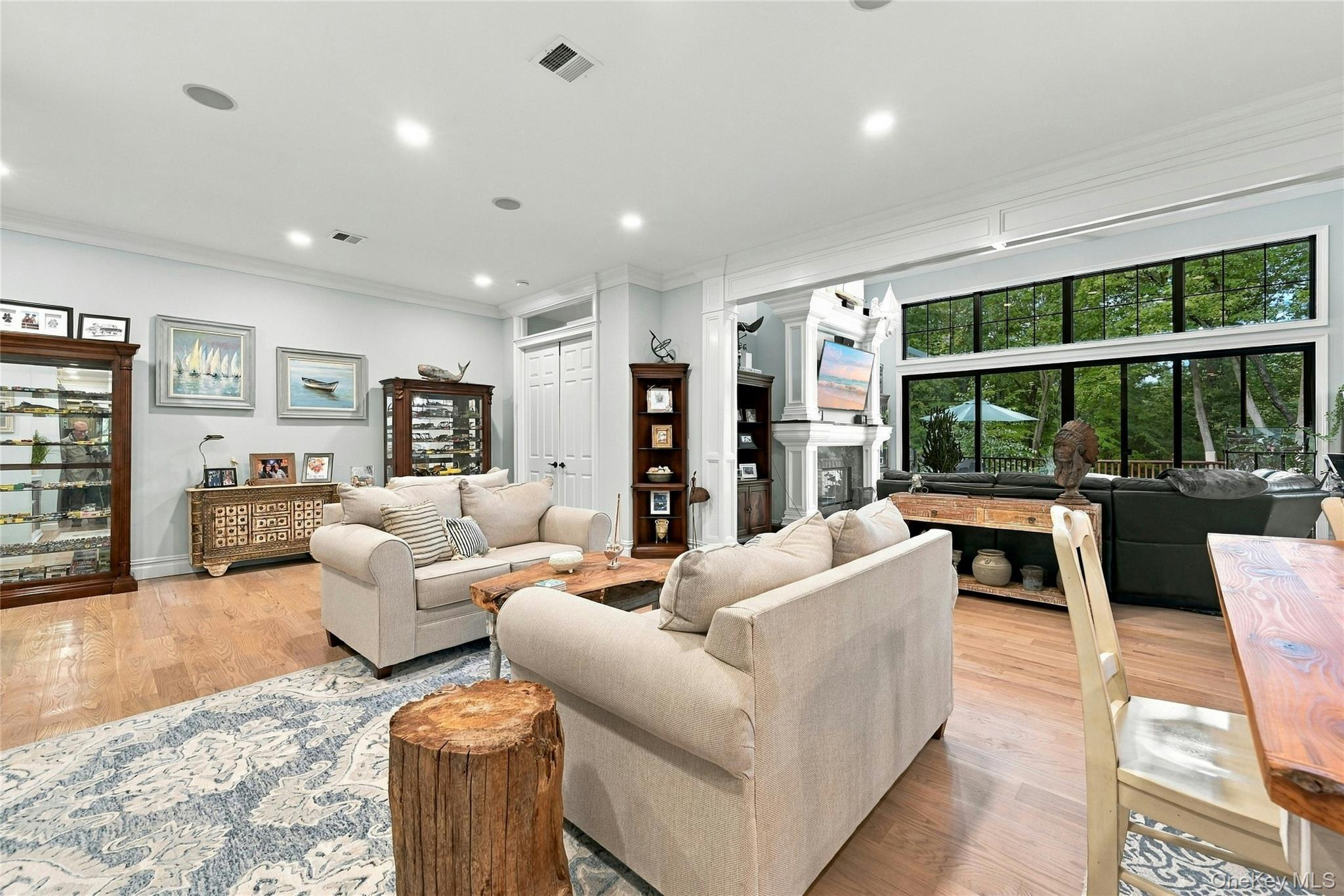 595 Moriches Road Property Photo 6