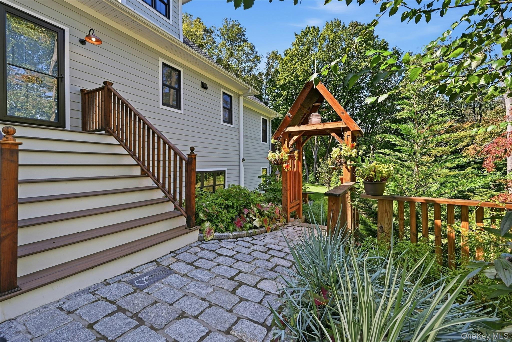 595 Moriches Road Property Photo 33