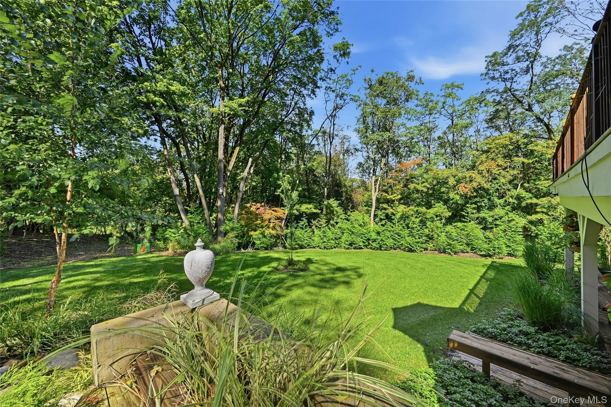 595 Moriches Road Property Photo 38