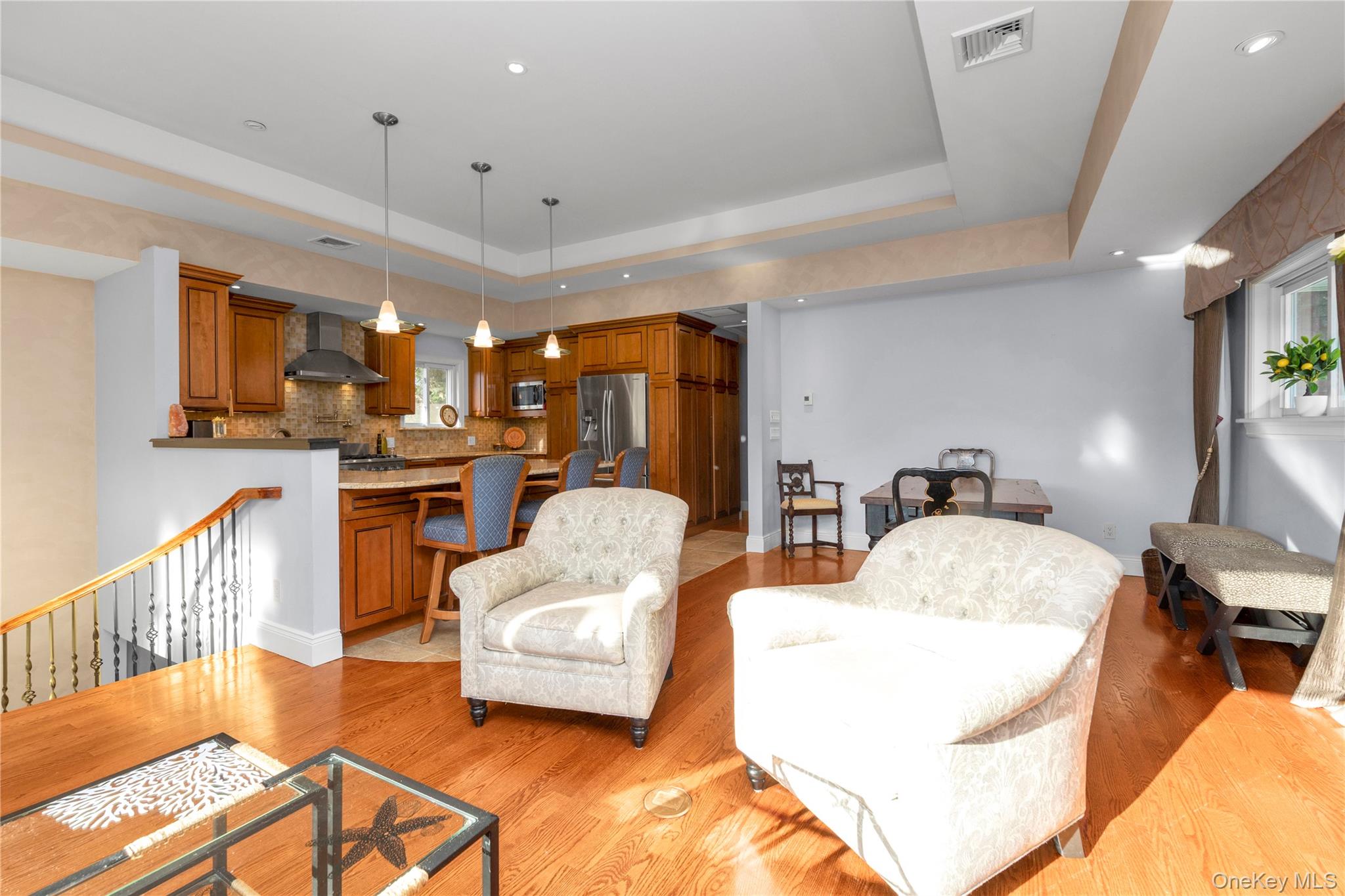 1 Glenwood Avenue A Property Photo 5