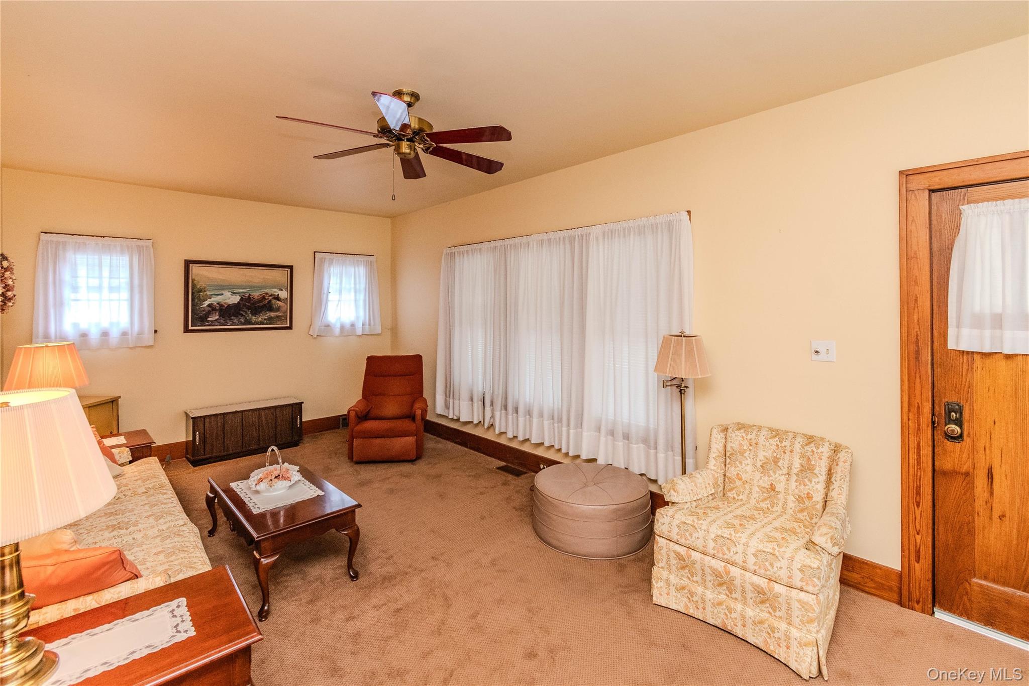35 High Street Property Photo 16