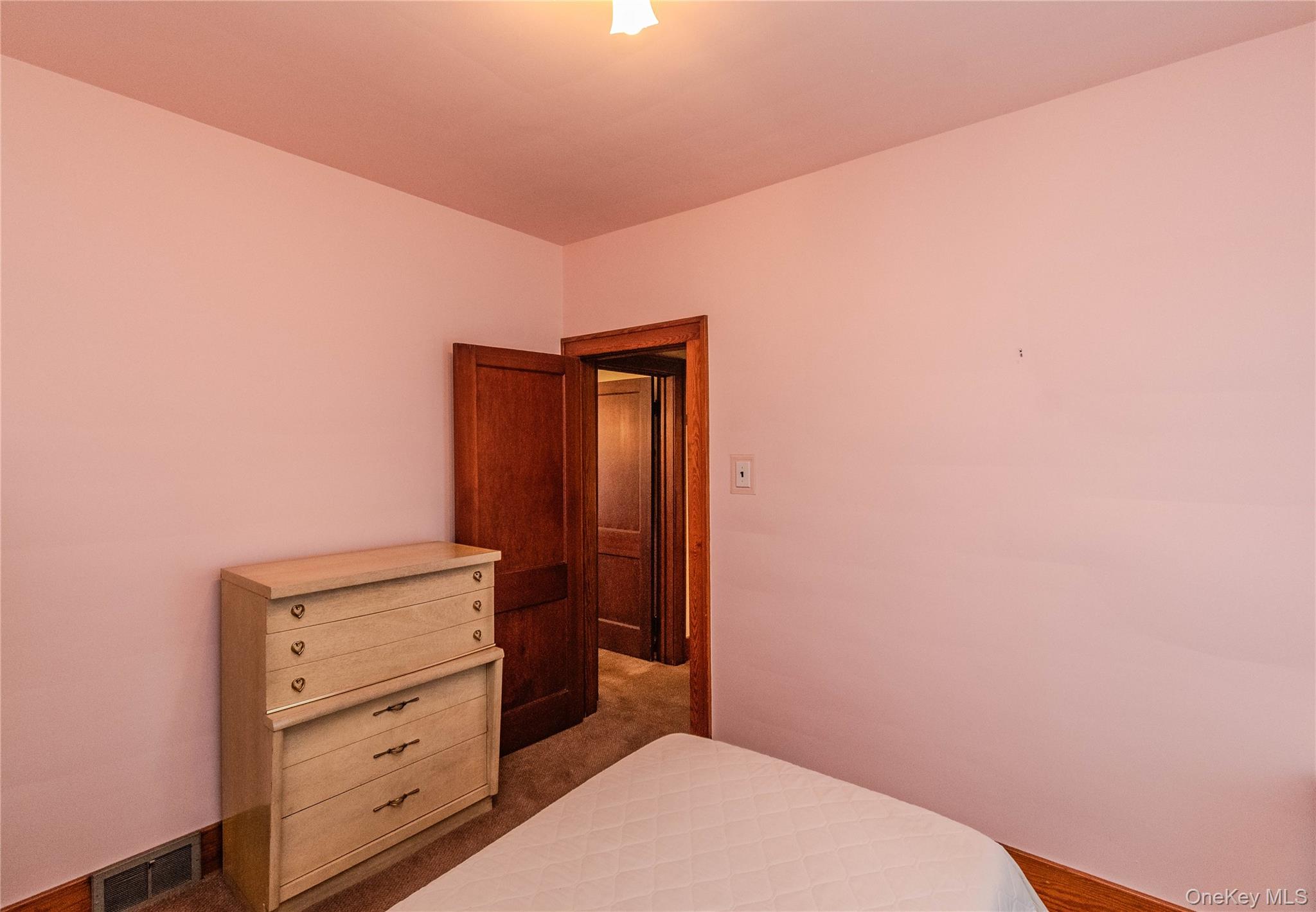 35 High Street Property Photo 28
