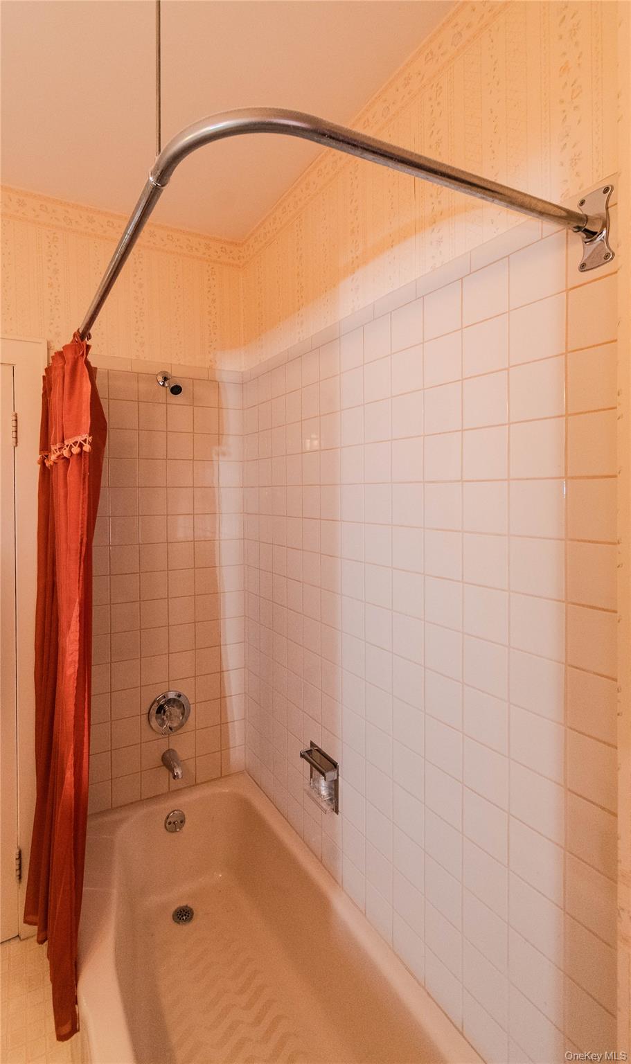 35 High Street Property Photo 30