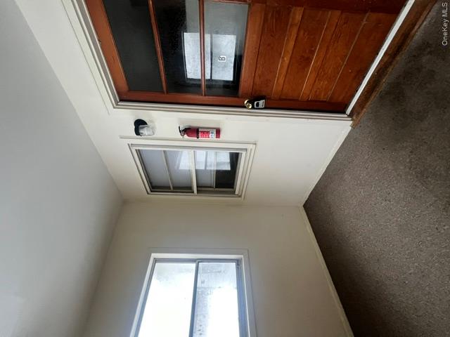 5 New Paltz Rd B Property Photo 2