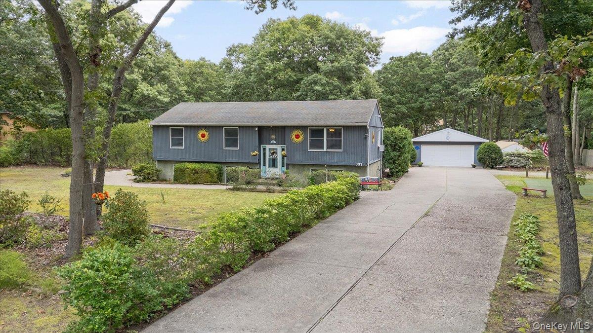 393 Railroad Avenue Property Photo 1