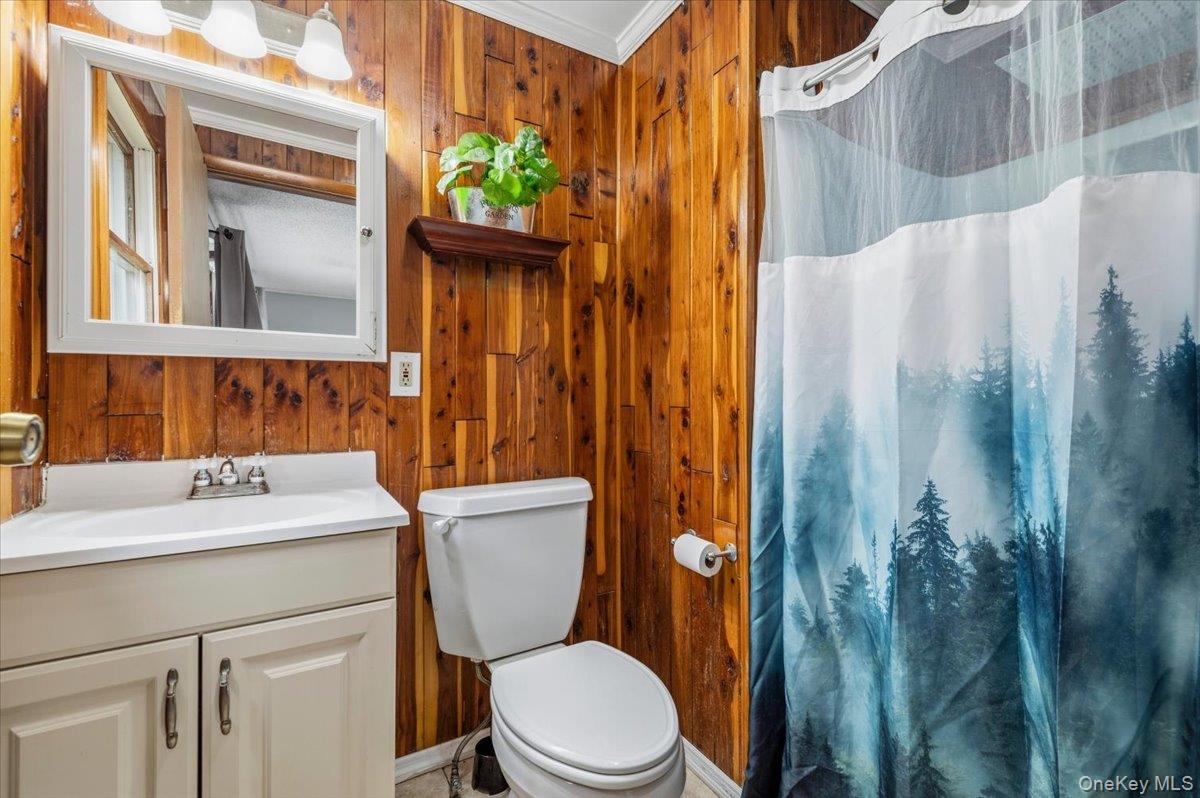 393 Railroad Avenue Property Photo 18