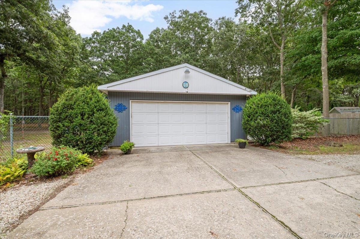 393 Railroad Avenue Property Photo 33