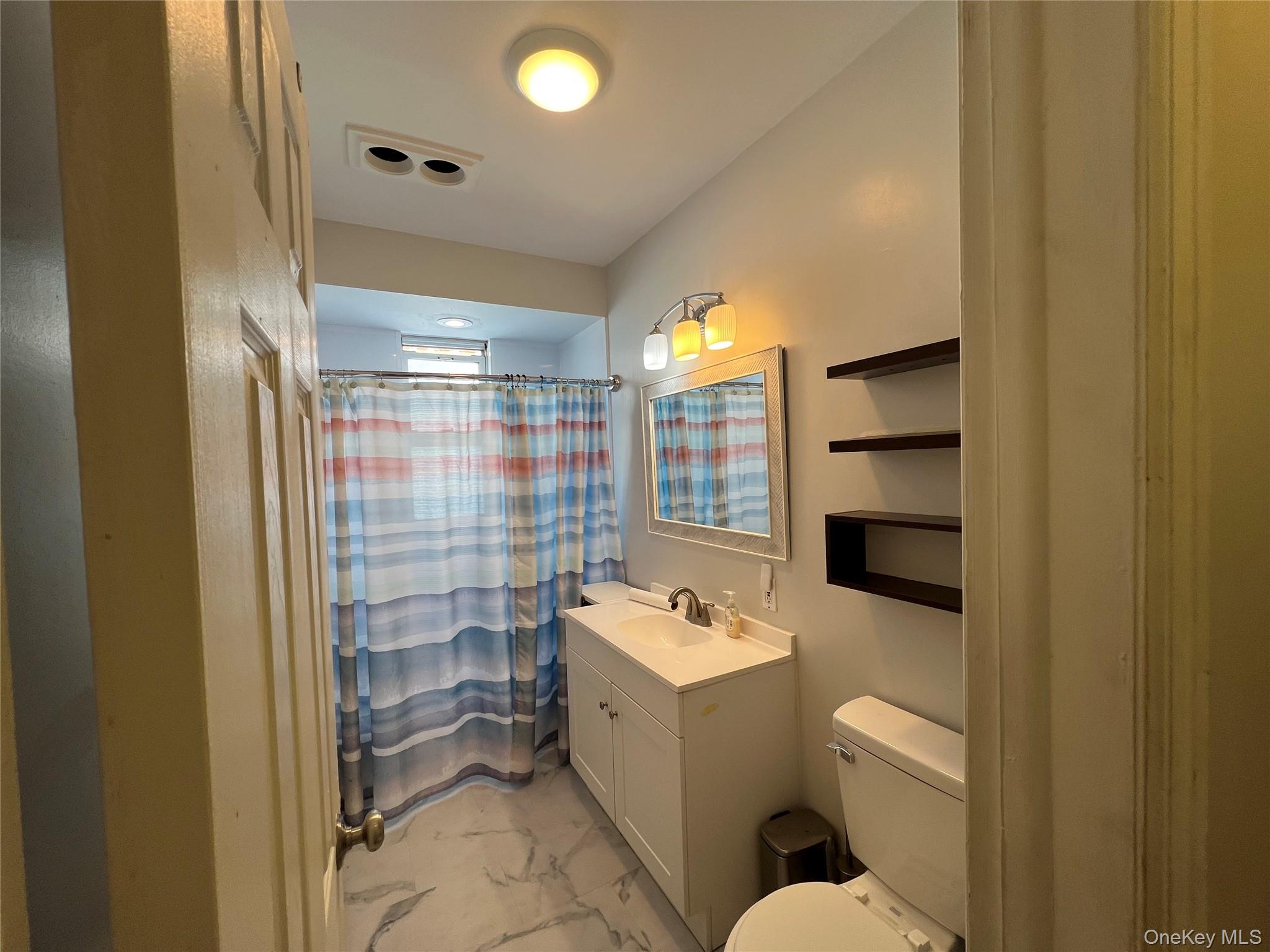 1615 E 51st Street Property Photo 16