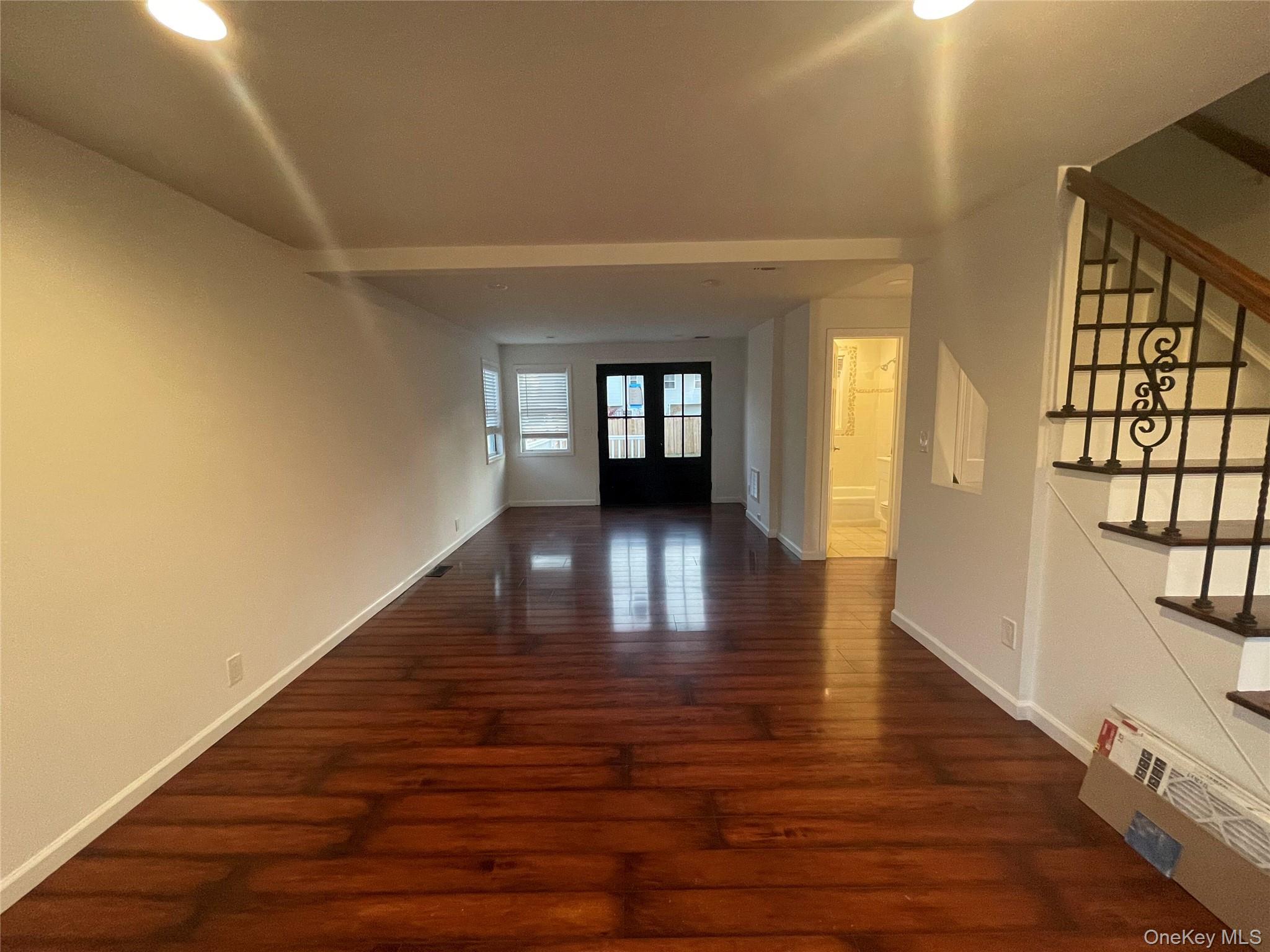 368 Ontario Street Property Photo 5