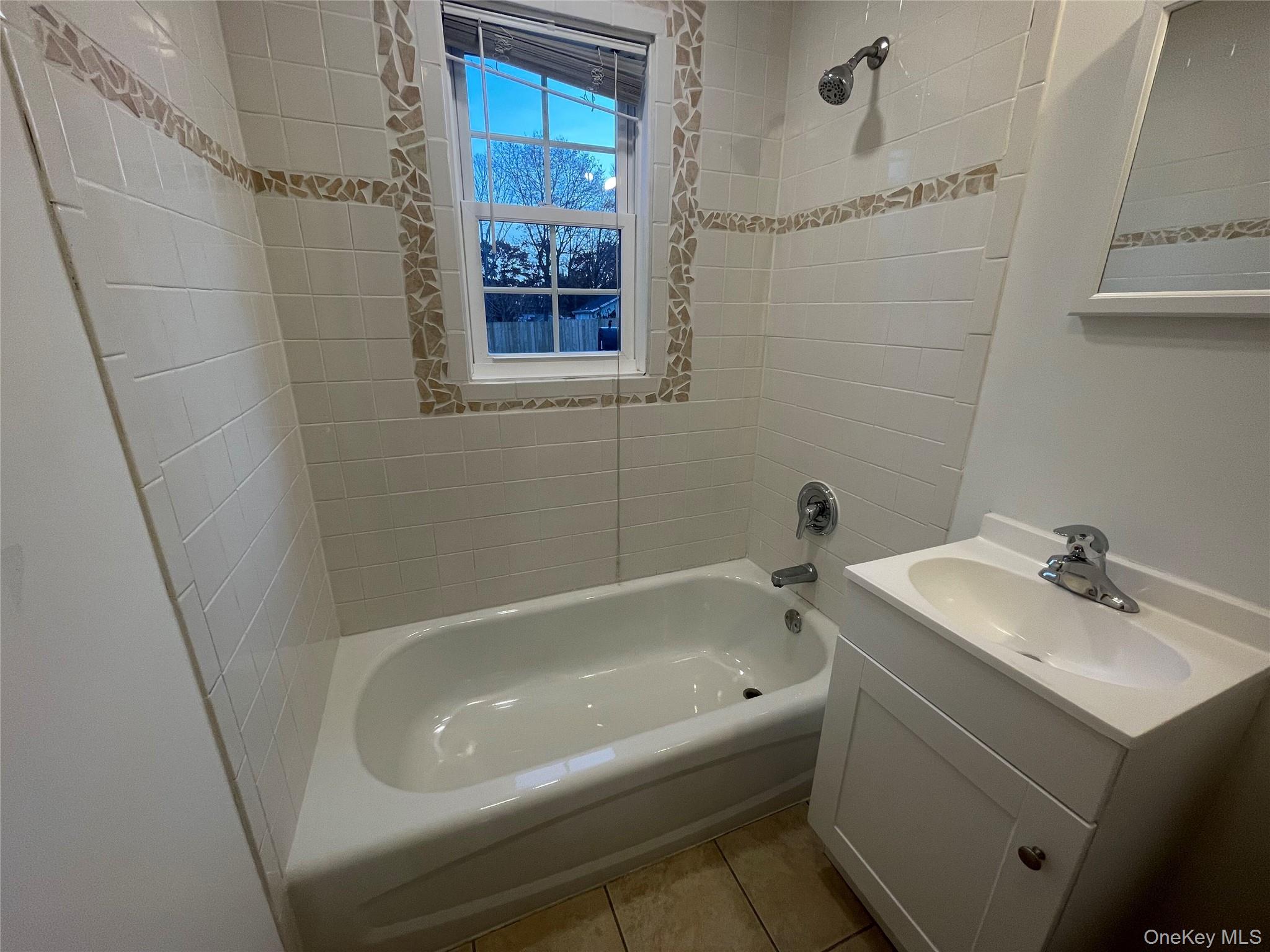 368 Ontario Street Property Photo 13