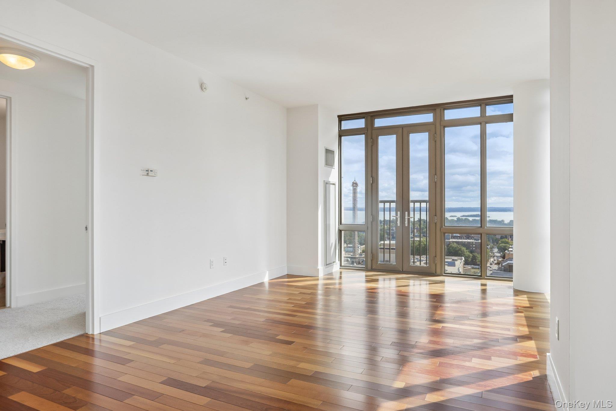 175 Huguenot Street 2006 Property Photo 3