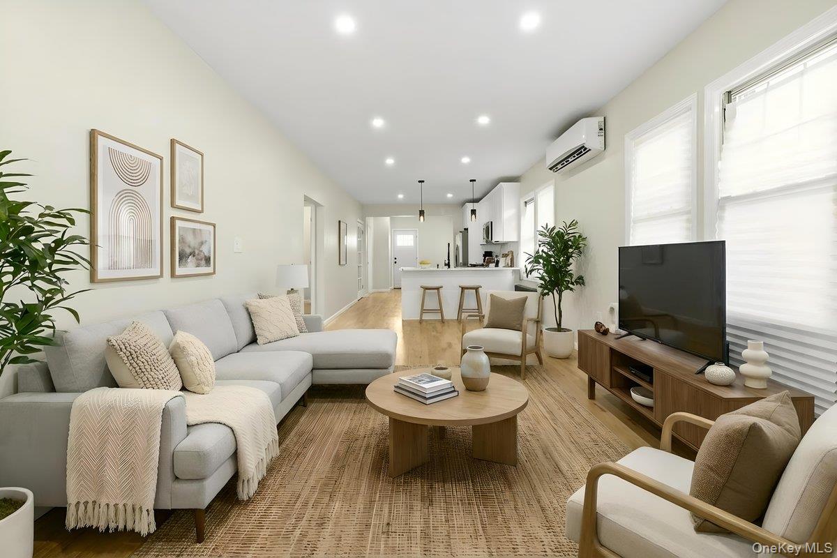 134-51 173rd Street Property Photo 3