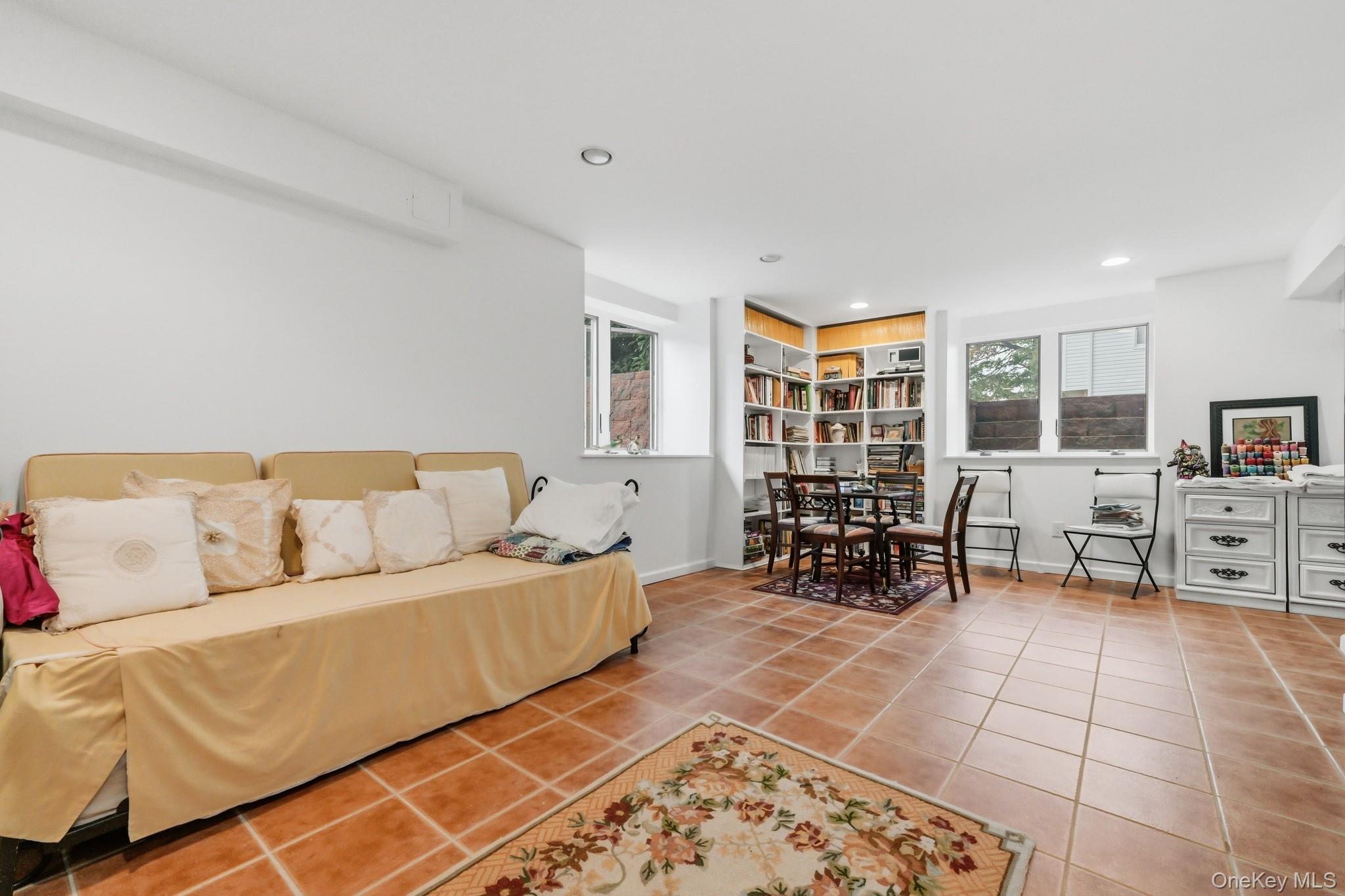 18 Harold Street Property Photo 38