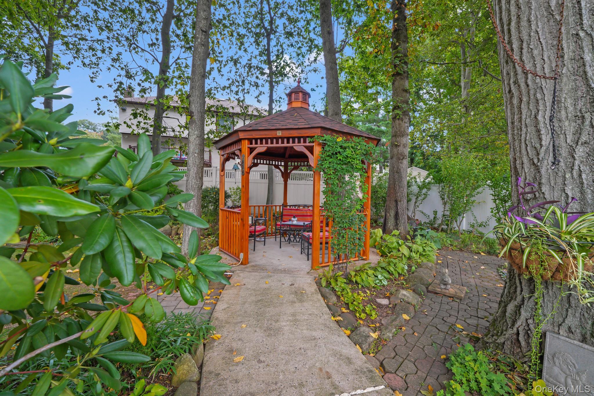 18 Harold Street Property Photo 42