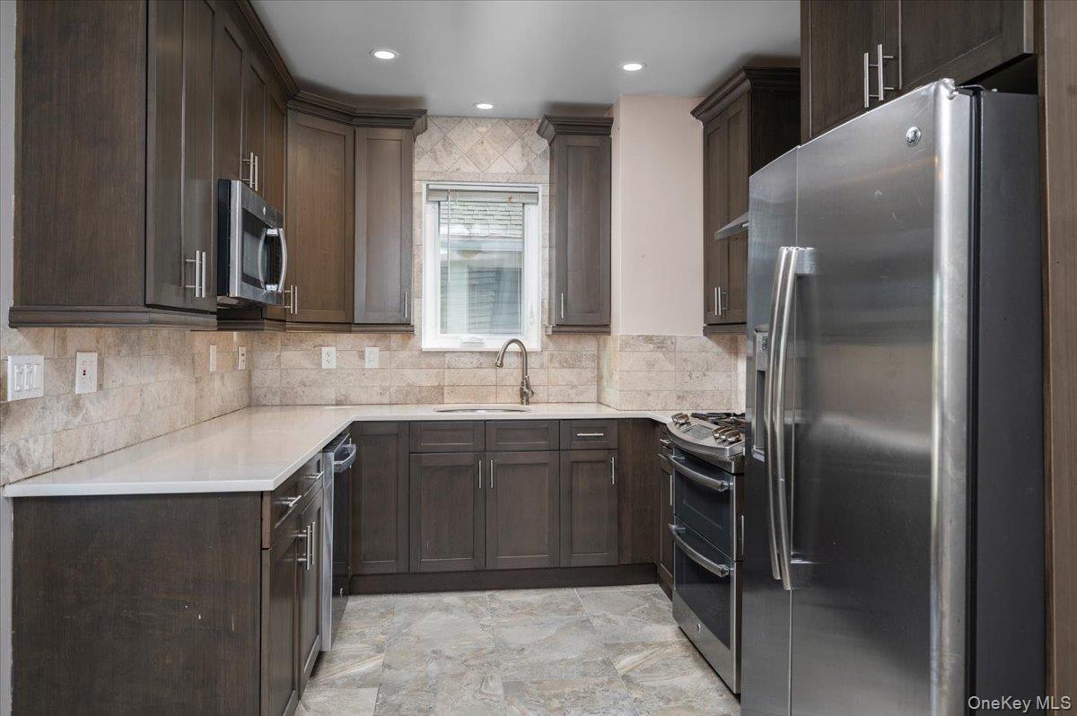 45 Schofield Street Property Photo 8