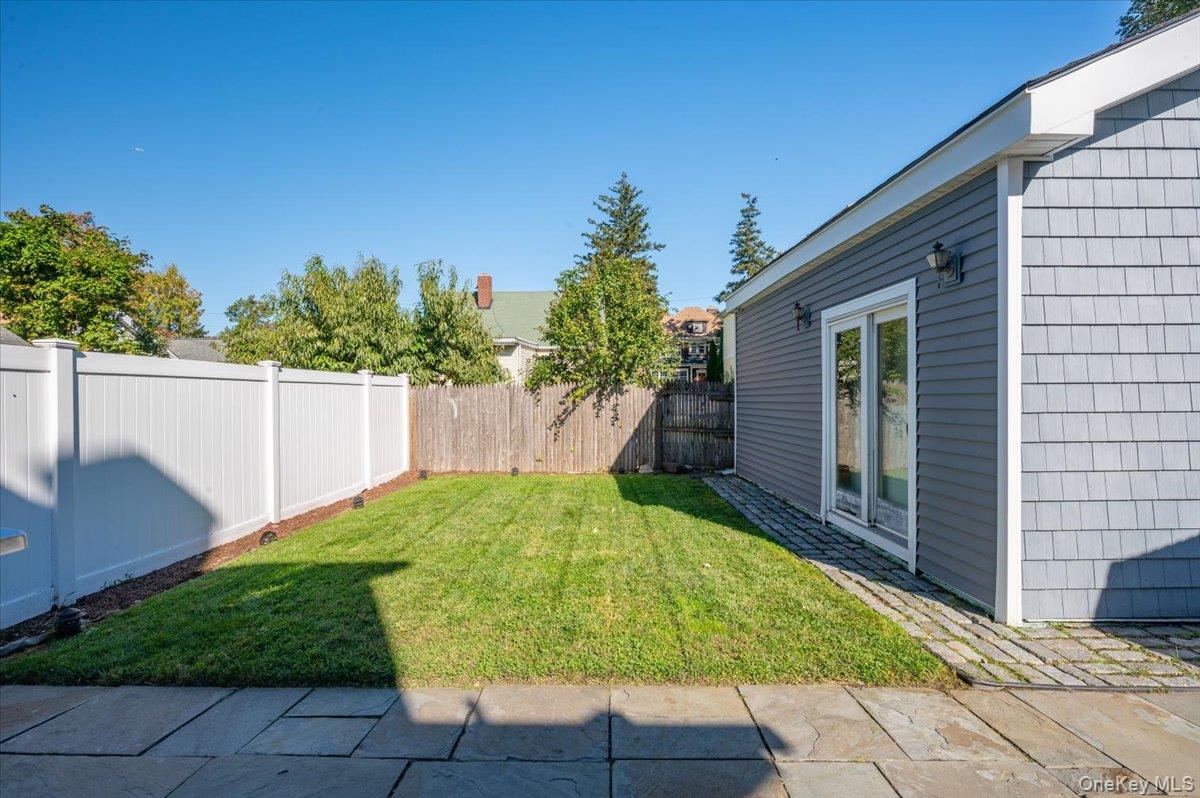 45 Schofield Street Property Photo 23
