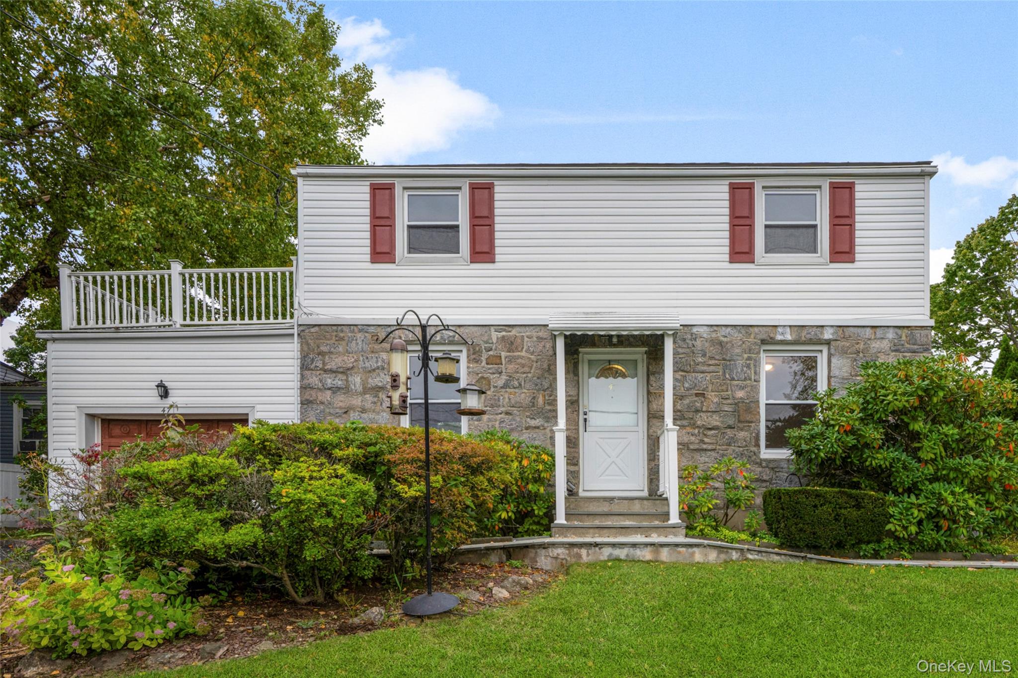47 Whitman Road Property Photo 1