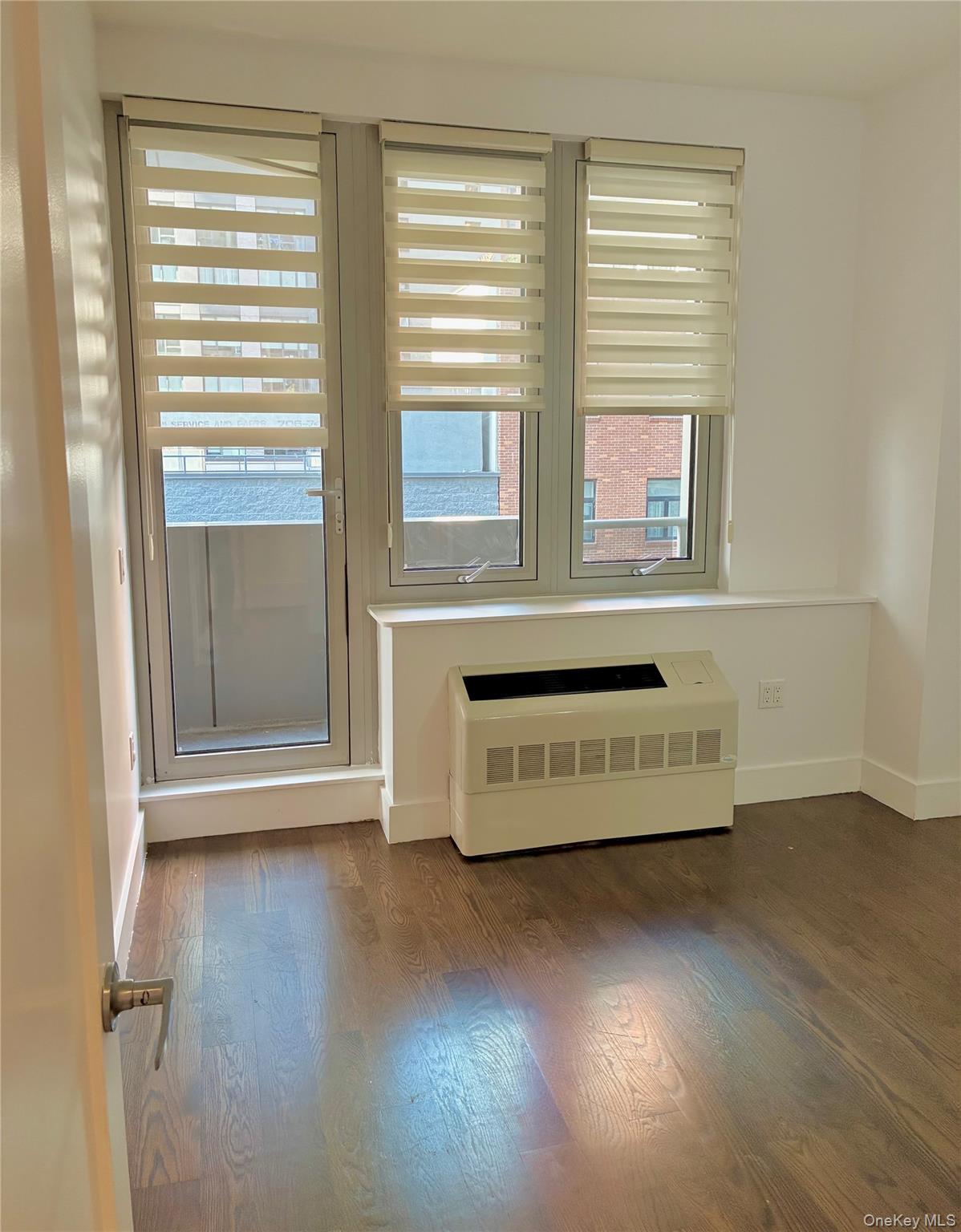 44-15 Purves Street 5a Property Photo 7