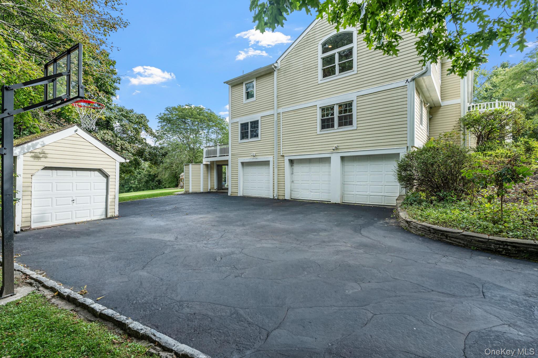 107 Hickory Road Property Photo 40