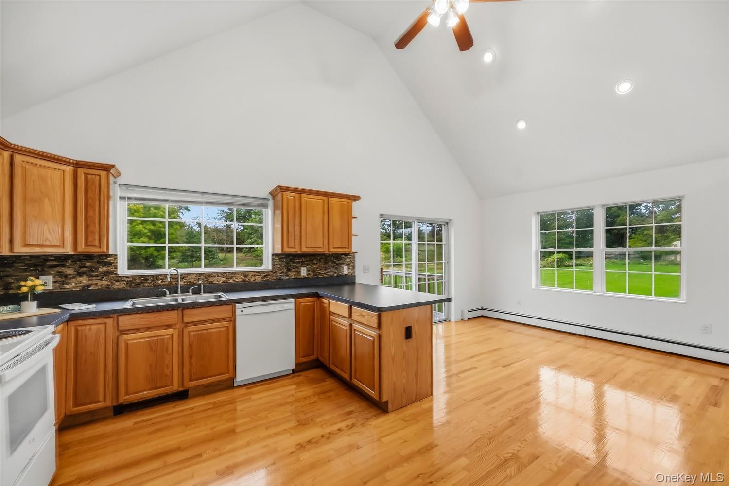 160 Pirog Road Property Photo 12