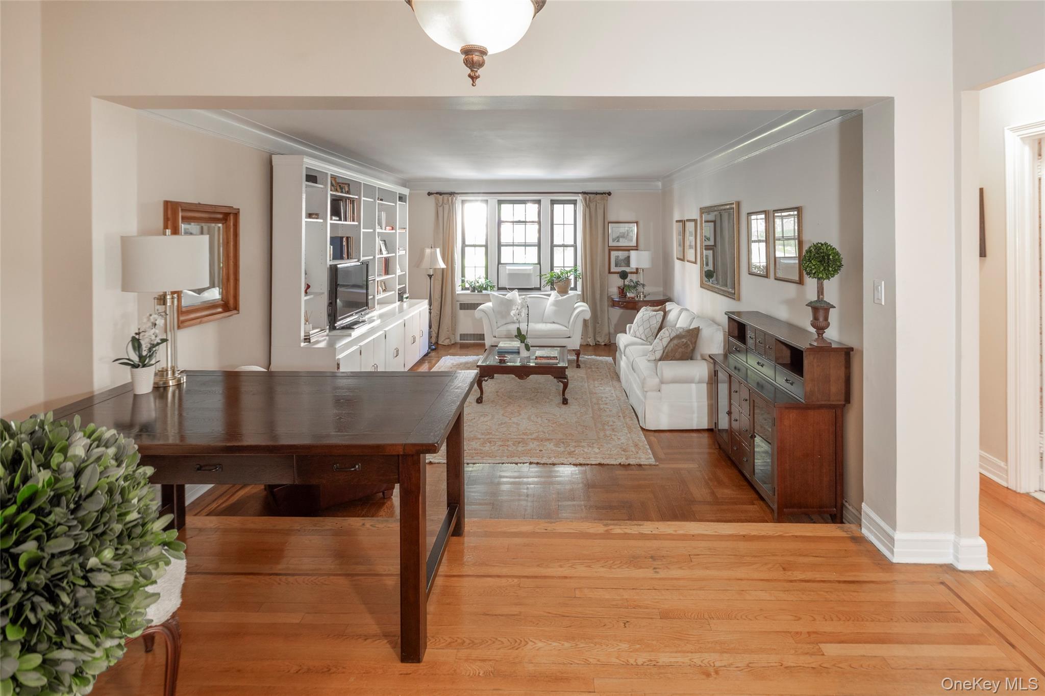 35 Parkview Avenue 1D Property Photo 1