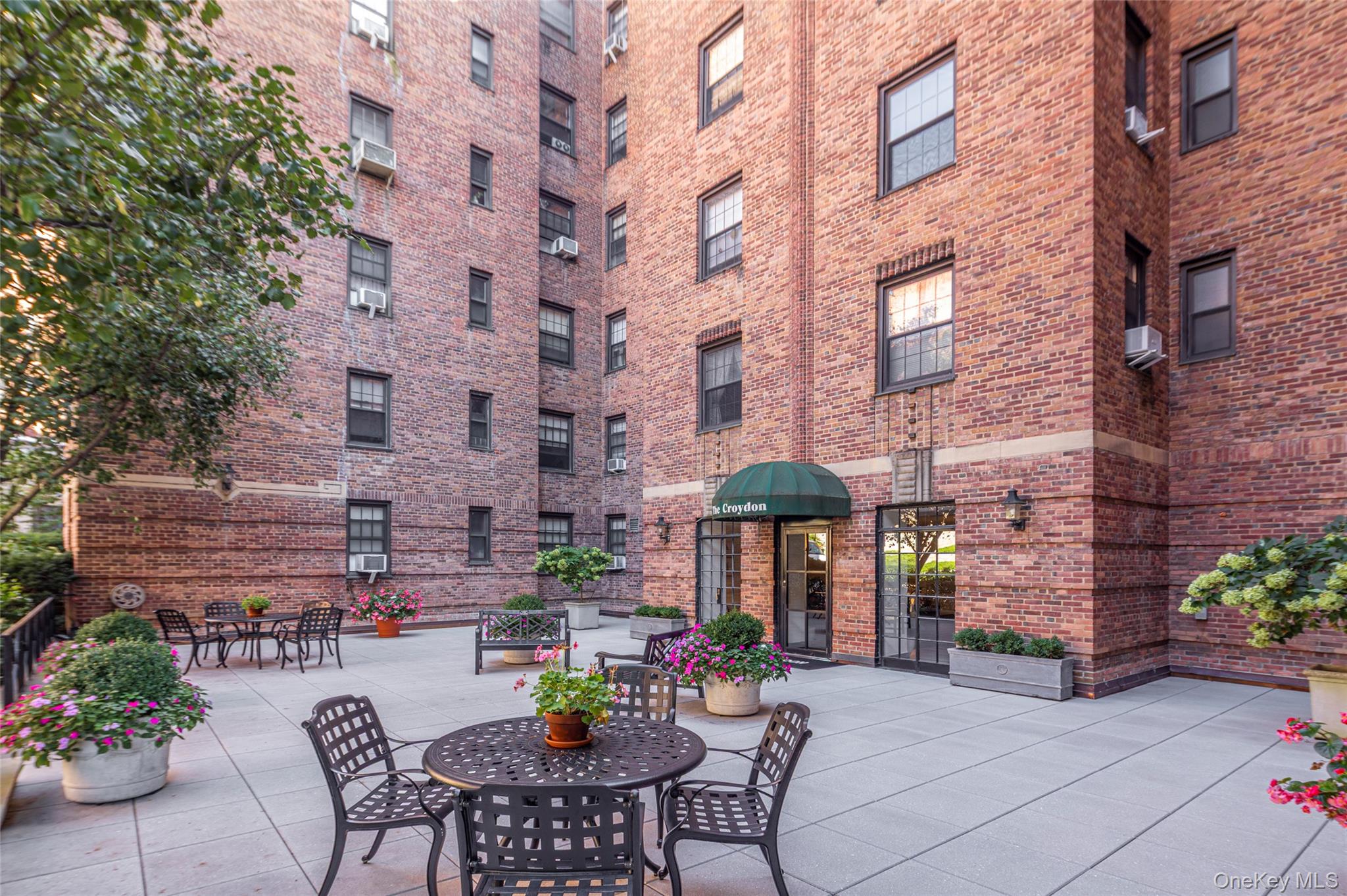 35 Parkview Avenue 1d Property Photo 13