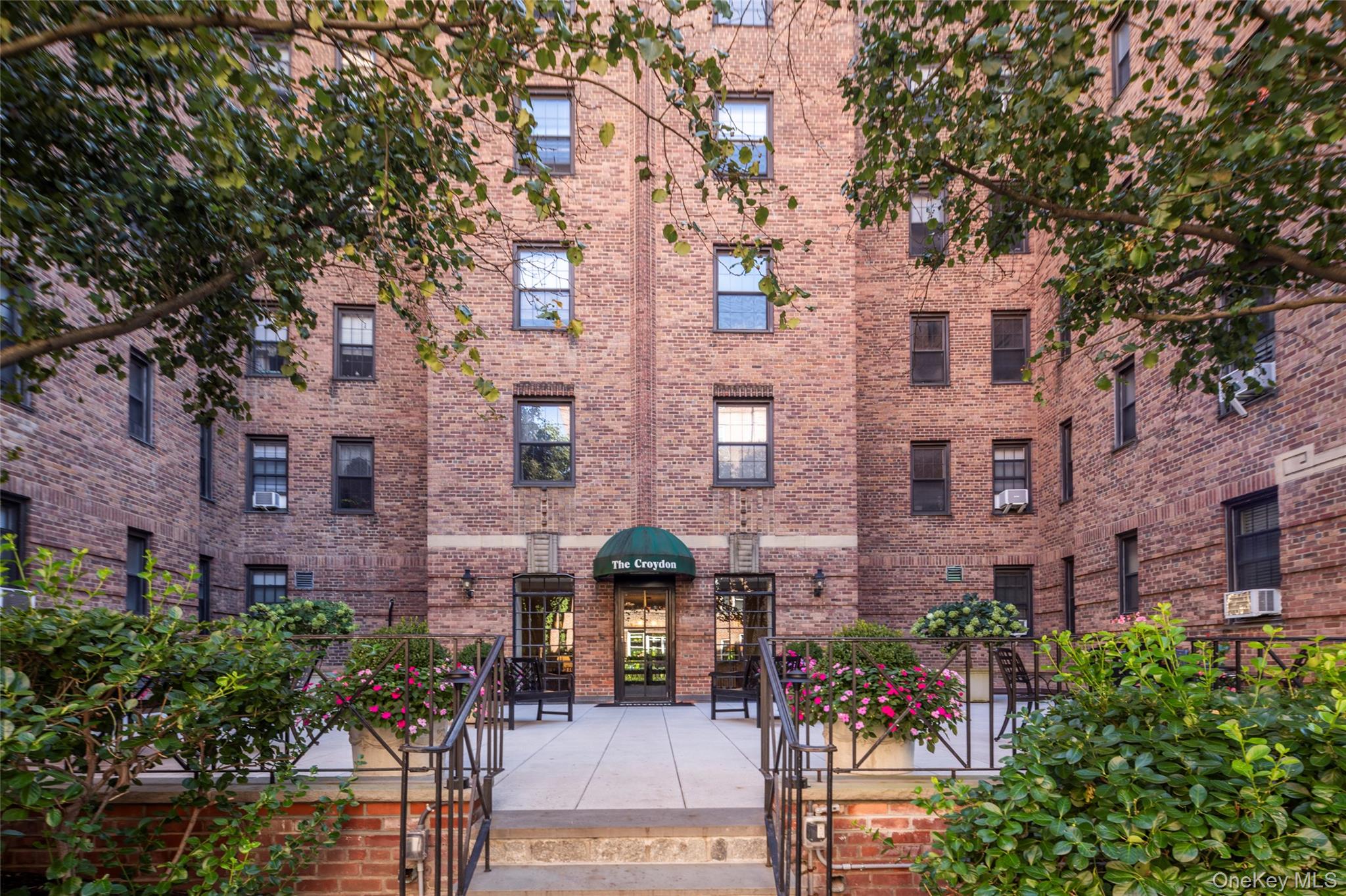 35 Parkview Avenue 1d Property Photo 14