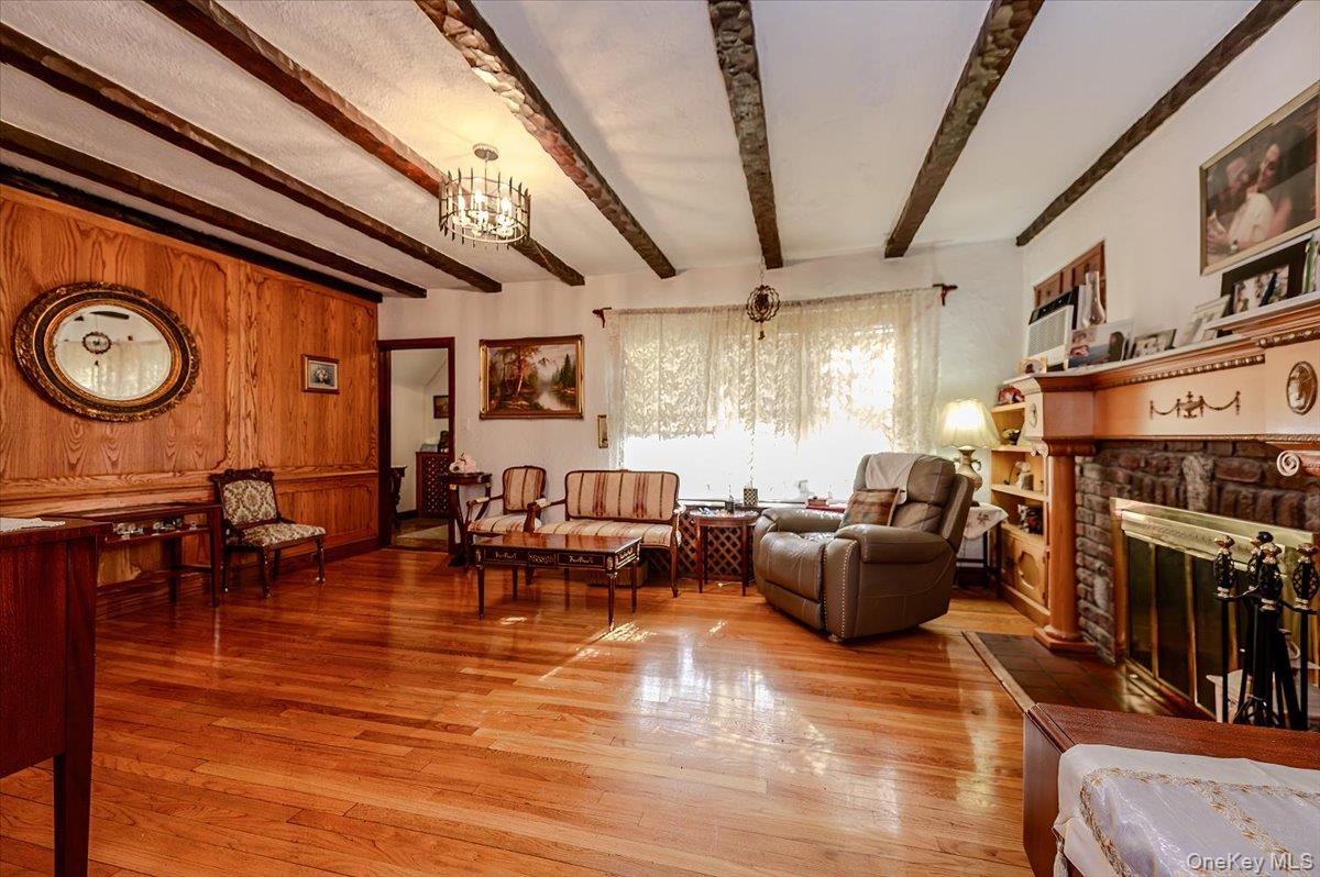 631 Kimball Avenue Property Photo 6