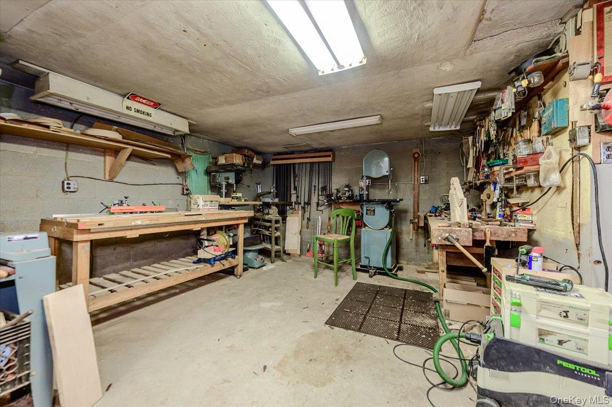 631 Kimball Avenue Property Photo 22