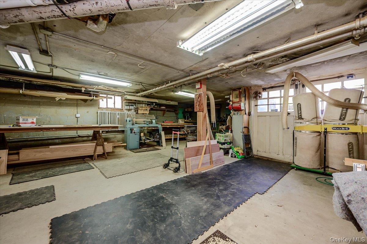 631 Kimball Avenue Property Photo 23
