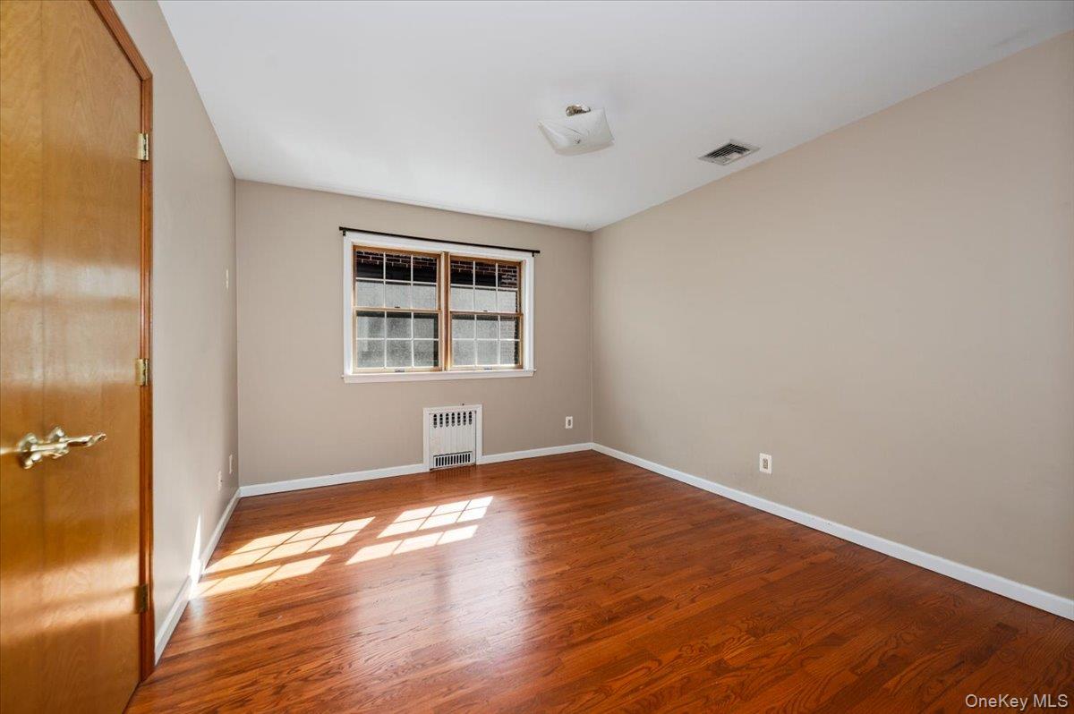 77 W Devonia Avenue Property Photo 8