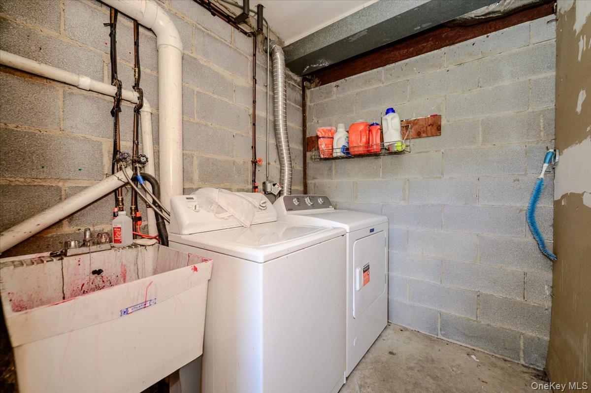 77 W Devonia Avenue Property Photo 12