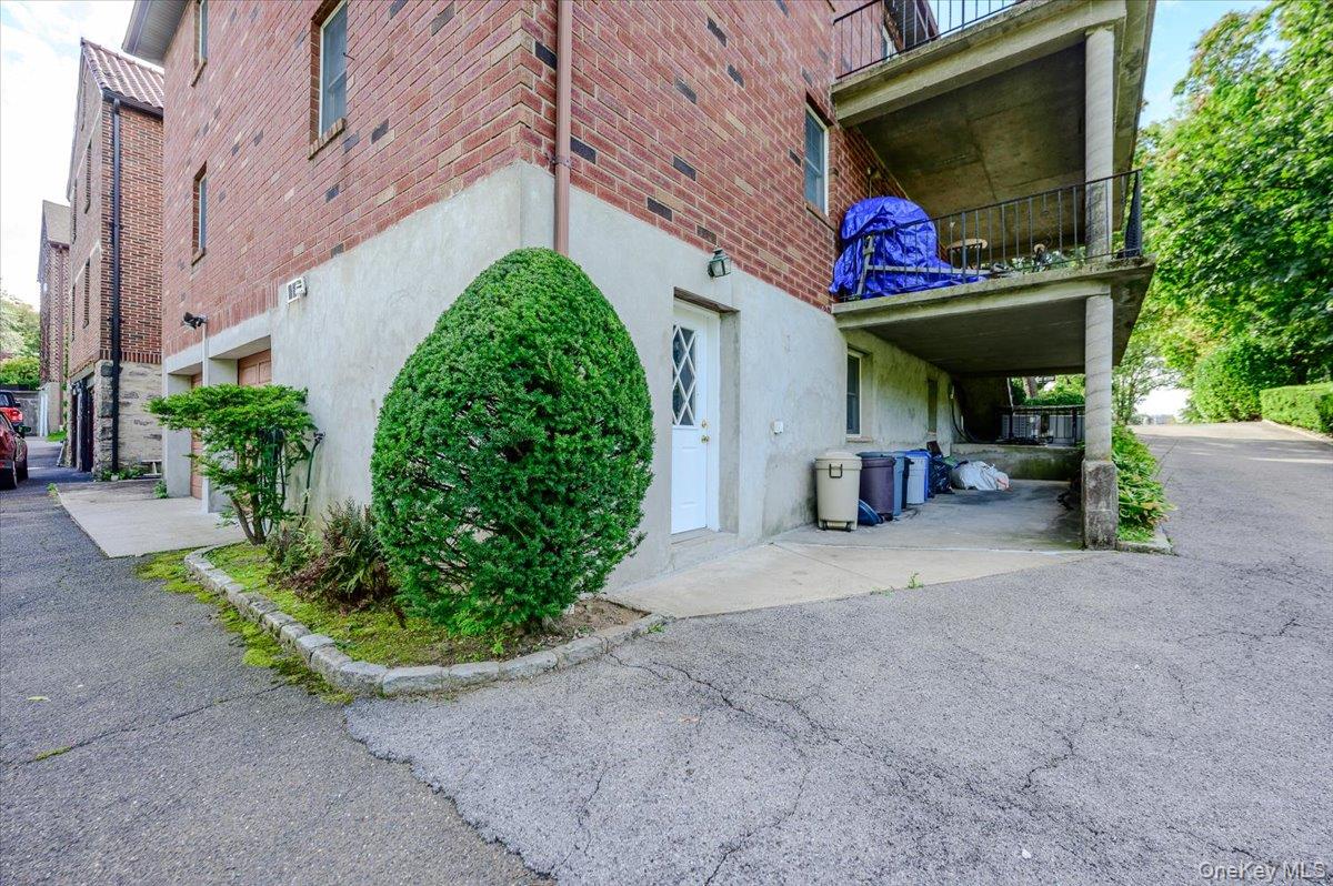 77 W Devonia Avenue Property Photo 21
