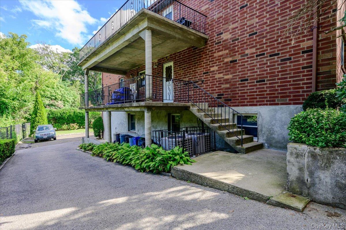 77 W Devonia Avenue Property Photo 25